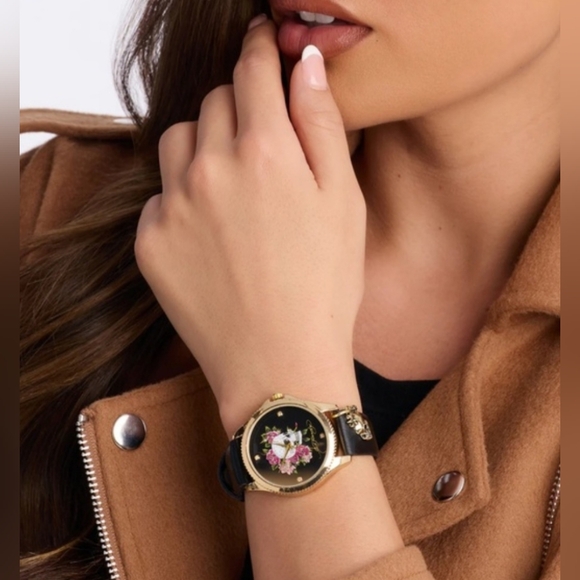 Ed Hardy Tattoo Inspired Rhinestone Skull Womens Wristwatch New In Box - Picture 2 of 9